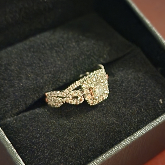 ZALES 1 CARAT TW TWISTED BRIDAL SET - Picture 2 of 6